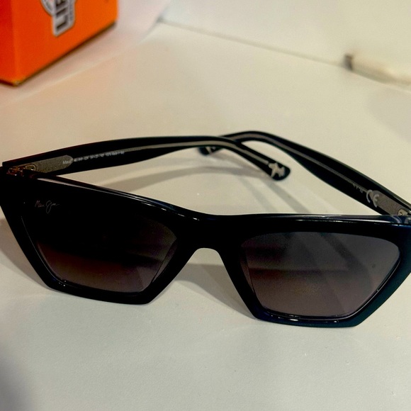 Mawie gems sunglasses - Picture 7 of 7